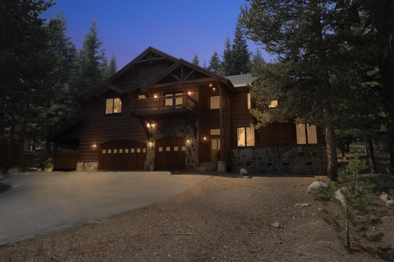 Bear Meadows Lodge - Hot Tub - Tahoe Donner Home Truckee Dış mekan fotoğraf